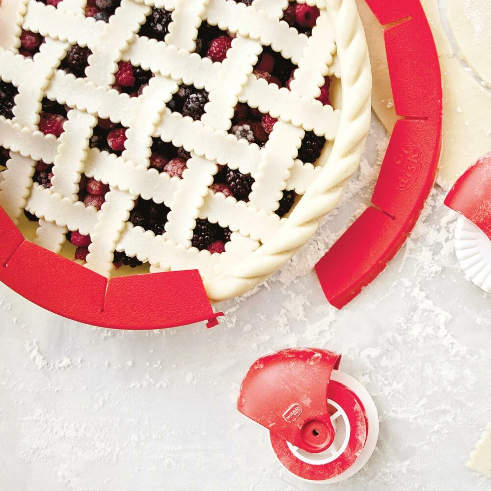 World Market Talisman Red Silicone Adjustable Pie Crust Shield 5 World Market Talisman Red Silicone Adjustable Pie Crust Shield - Image 3