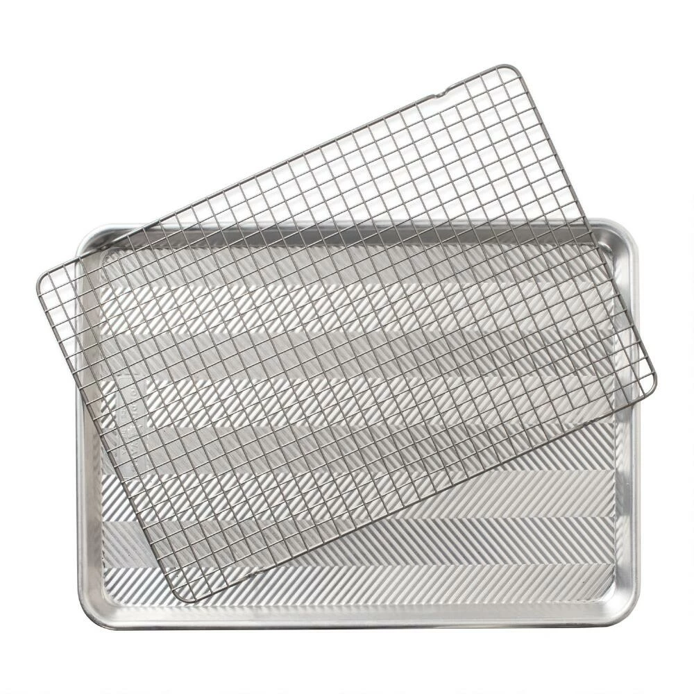 World Market Nordic Ware Oven Crisp Baking Tray with Nonstick Rack 4 World Market Nordic Ware Oven Crisp Baking Tray with Nonstick Rack - Image 2