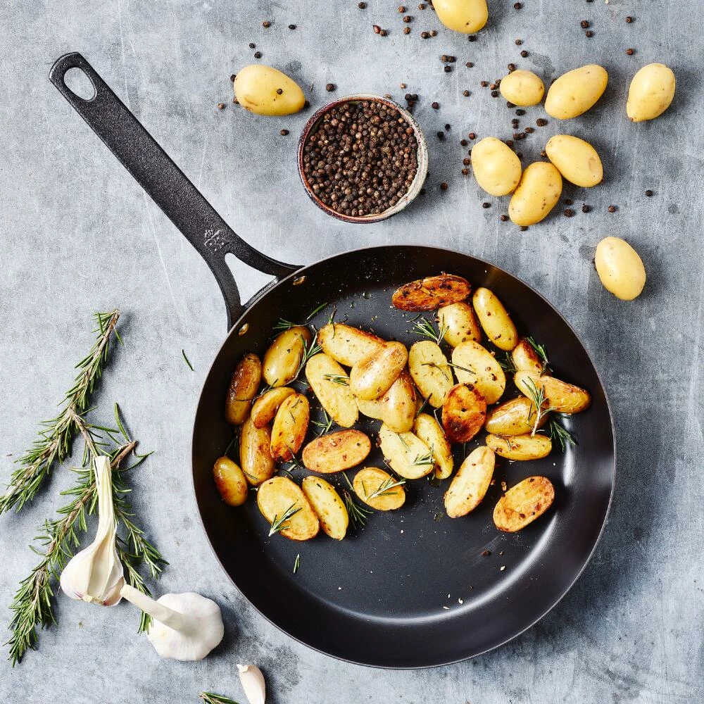 World Market 12 Inch BK Black Carbon Steel Skillet 6 World Market 12 Inch BK Black Carbon Steel Skillet - Image 4